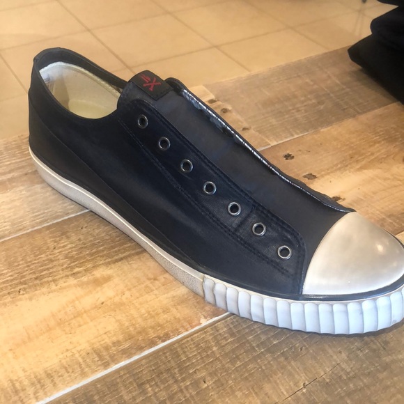 john varvatos laceless low top